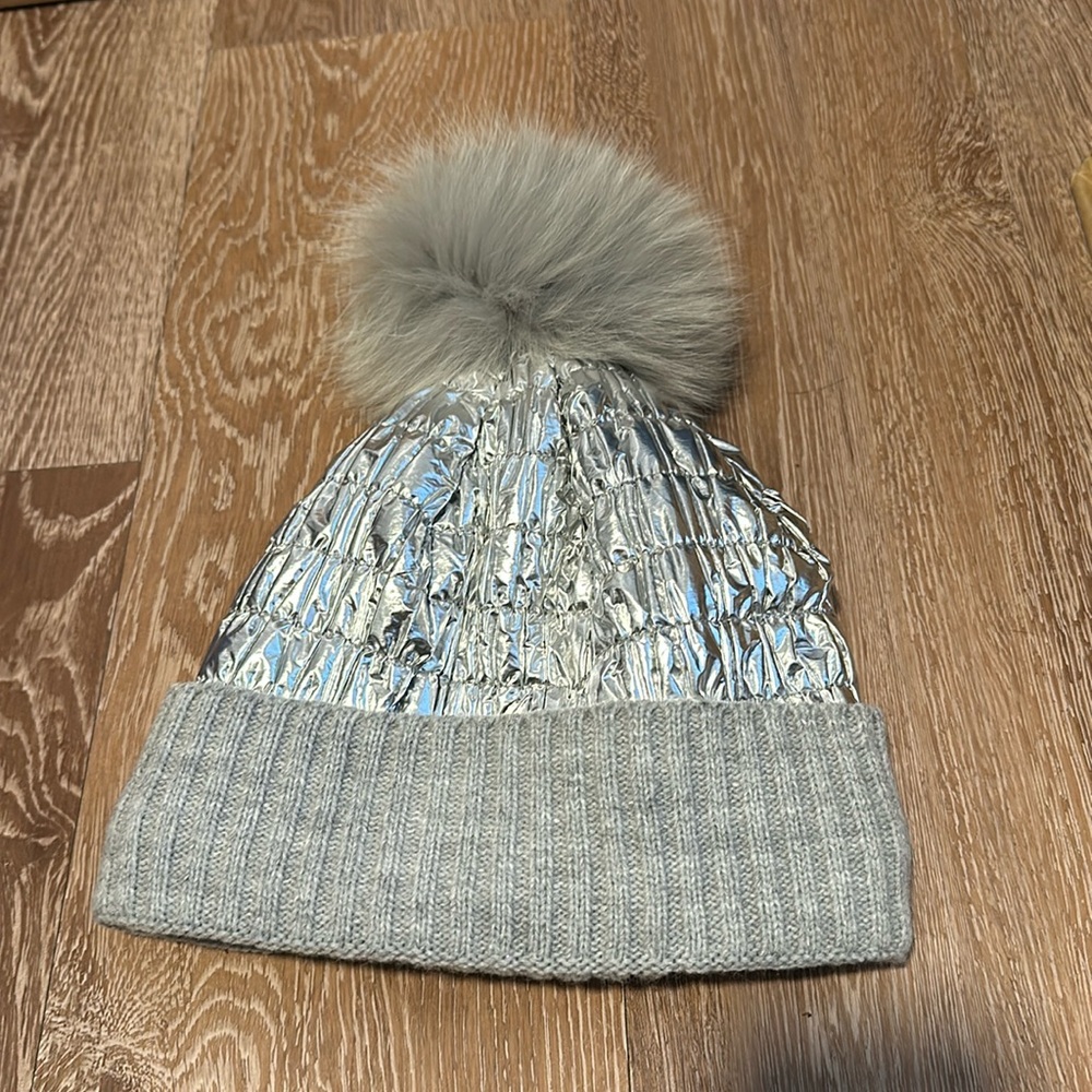 2/$20 HOLIDAY SALE - Metallic silver beanie with faux fur Pom Pom